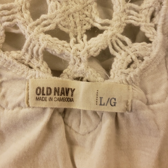 Old Navy white tank blouse - Picture 3 of 4